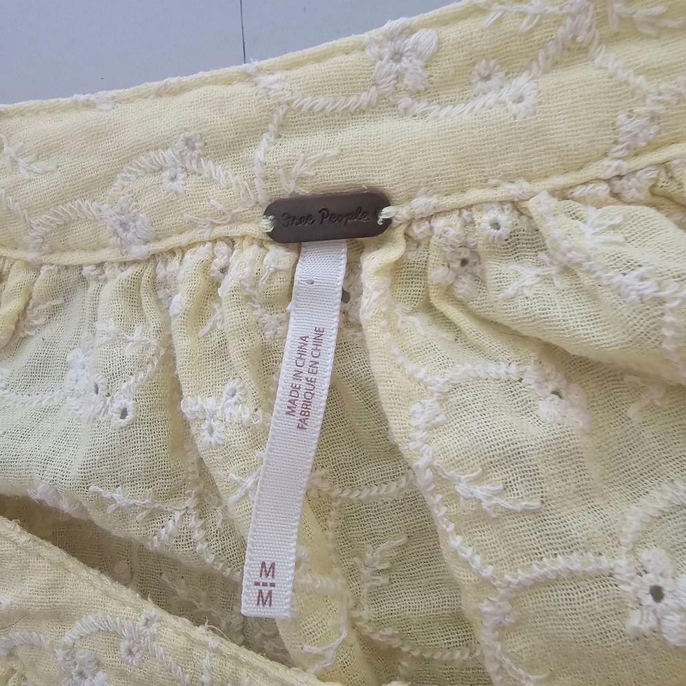 Free People M Down From the Clouds Yellow Eyelet Peasant Top Button Front Boho - Picture 5 of 8